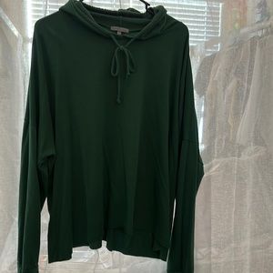 Green long sleeve pull over hoodie